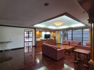 Wohnung zur Miete mit 3 Zimmer in Watthana, Bangkok