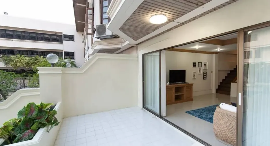 Casa adosada en alquiler de 3 habitaciones en Mueang Chiang Mai, Chiang Mai