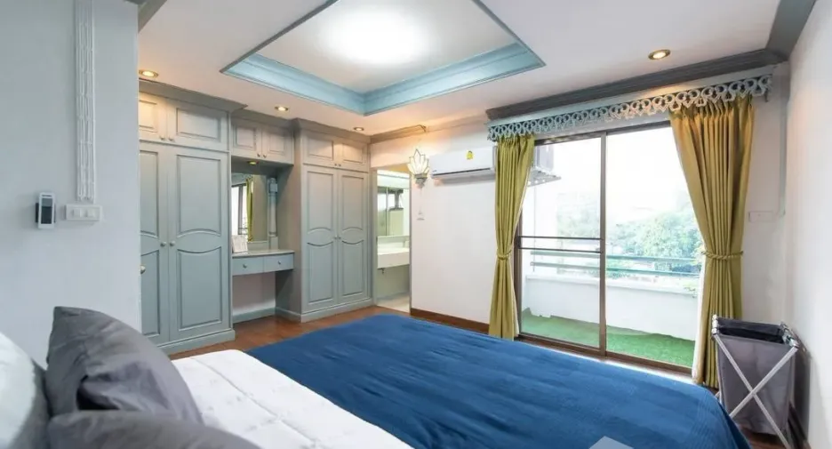 Casa adosada en alquiler de 3 habitaciones en Mueang Chiang Mai, Chiang Mai