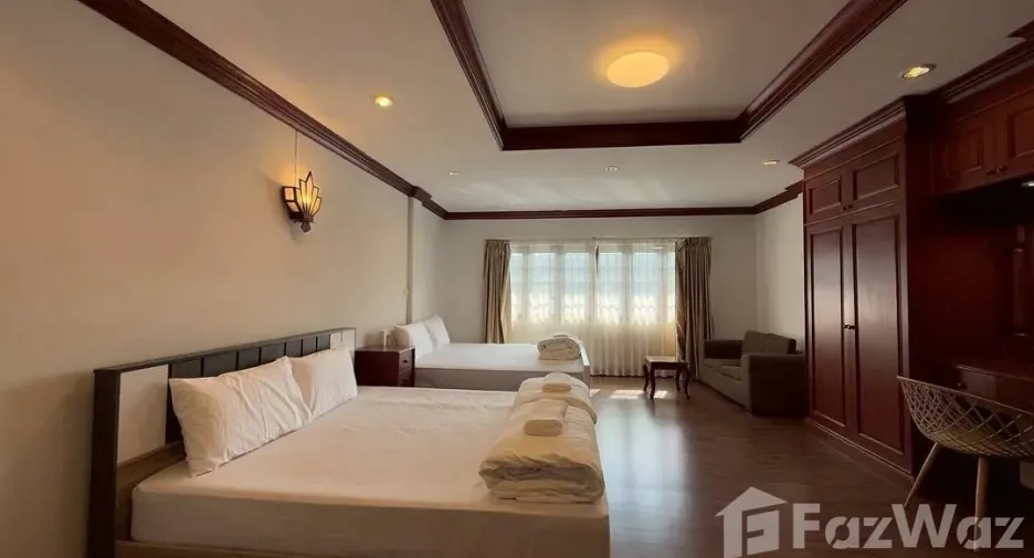Casa adosada en alquiler de 3 habitaciones en Mueang Chiang Mai, Chiang Mai