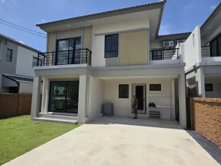 出租 4 卧室 独立屋 在 塔朗, 普吉