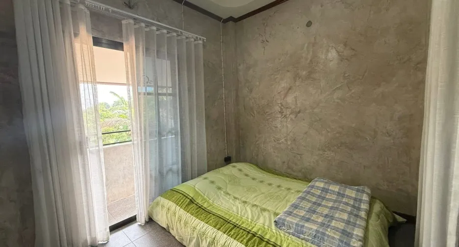 Casa en venta de 3 habitaciones en Saraphi, Chiang Mai