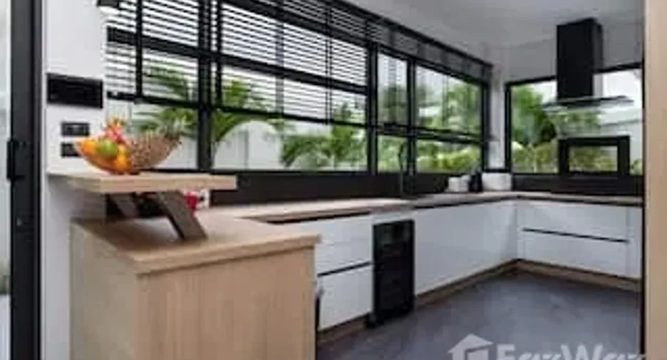 À vendre 4 chambres villa à Mueang Phuket, Phuket