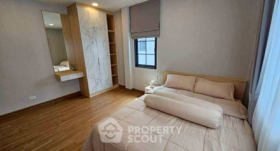 Casa en venta de 4 habitaciones en Bang Phli, Samut Prakan