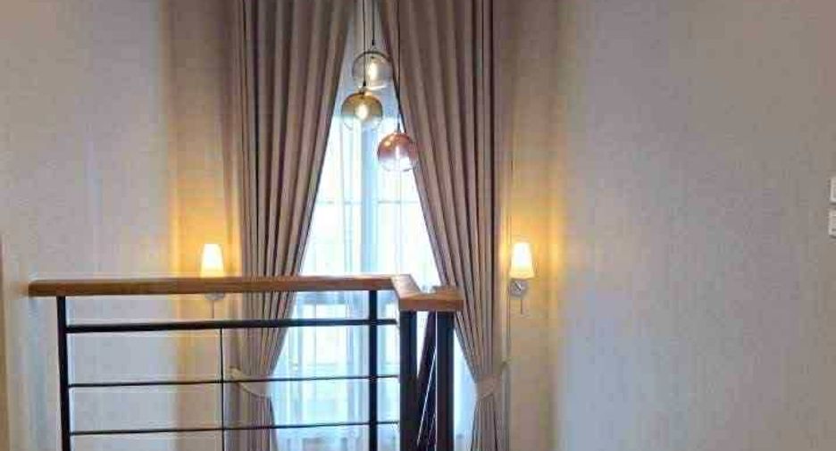 Casa en venta de 4 habitaciones en Bang Phli, Samut Prakan