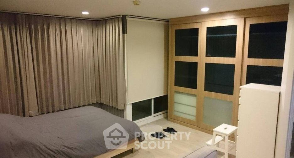 For rent 1 bed condo in Bang Rak, Bangkok