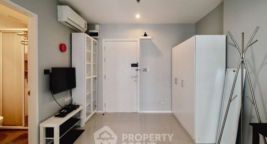 À vendre 2 chambres condo à Phra Khanong, Bangkok