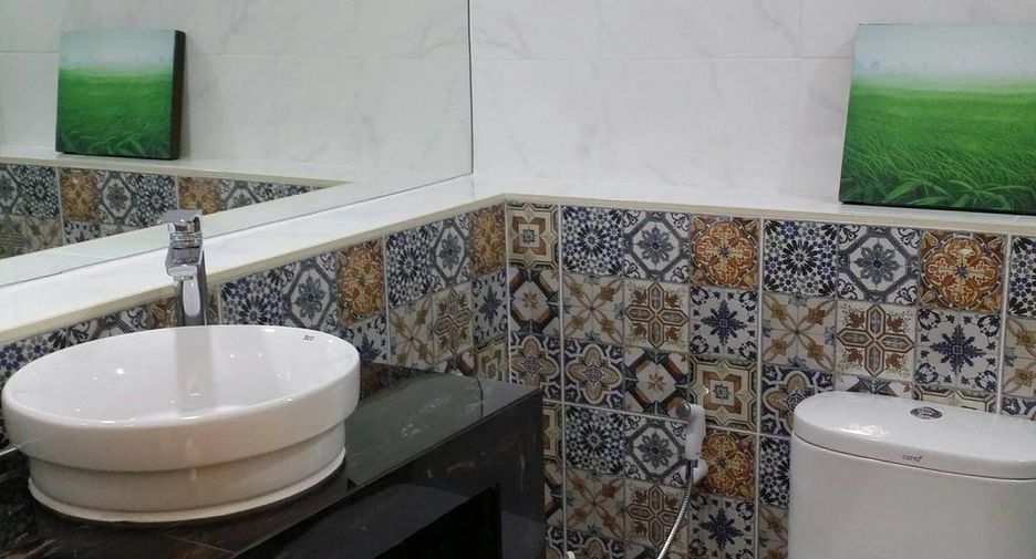 For sale 2 ベッドルーム condo in Watthana, Bangkok