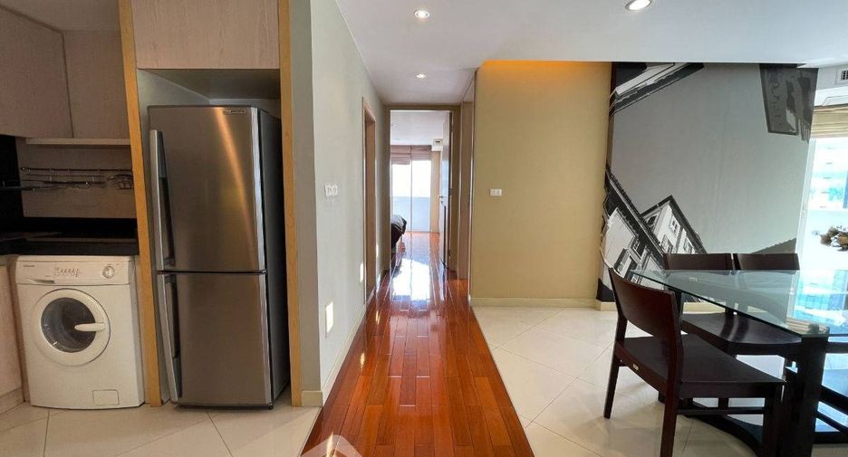 For sale 3 bedrooms condo in Watthana, Bangkok