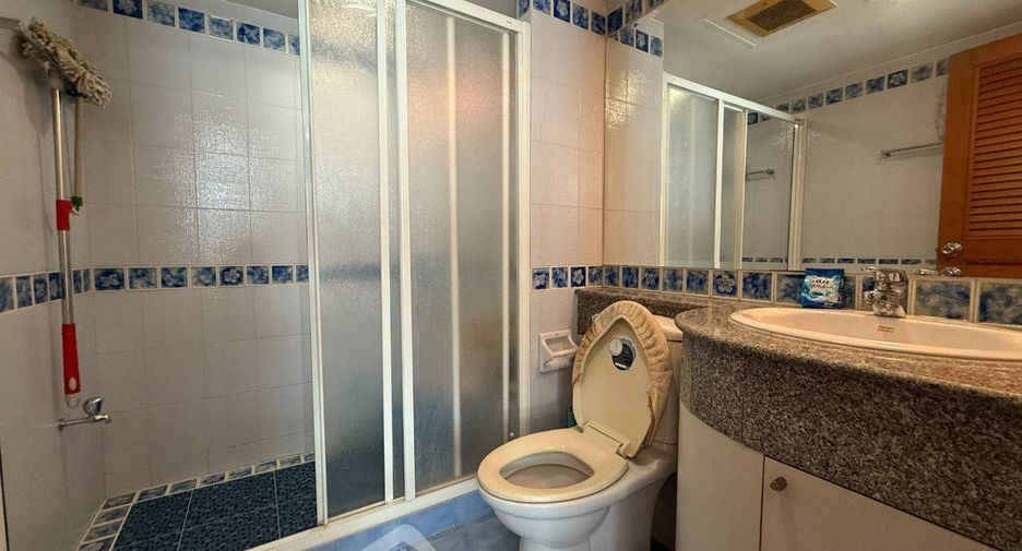 For sale 2 bedrooms condo in Pathum Wan, Bangkok