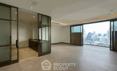 For sale 2 bedrooms condo in Khlong San, Bangkok