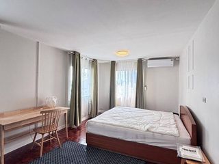 For rent 2 bedrooms condo in Yan Nawa, Bangkok