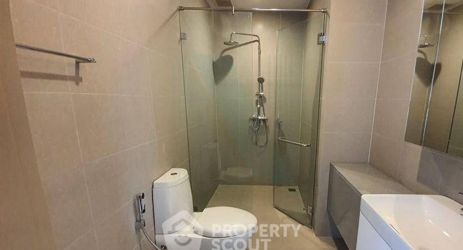 Condo en alquiler de 2 habitaciones en Pathum Wan, Bangkok