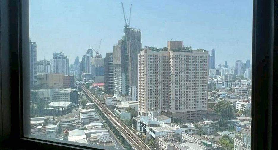 Wohnung zum Kauf mit 1 Zimmer in Khlong Toei, Bangkok
