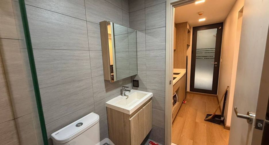 Condo en alquiler de 1 habitaciones en Bang Rak, Bangkok