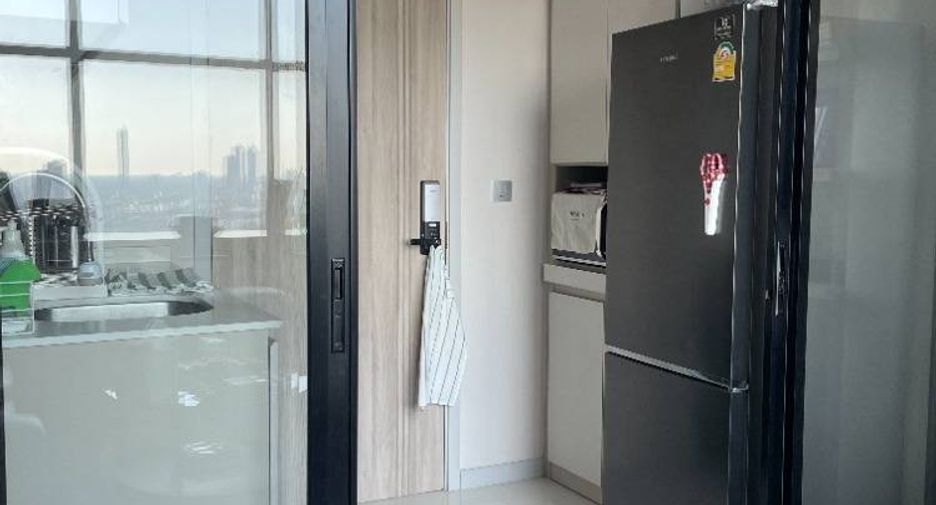 À vendre 1 chambre condo à Sathon, Bangkok