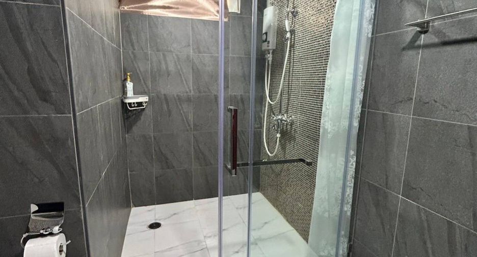 For sale 2 bedrooms condo in Watthana, Bangkok