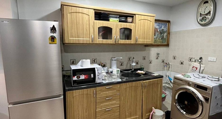 For sale 2 bedrooms condo in Watthana, Bangkok