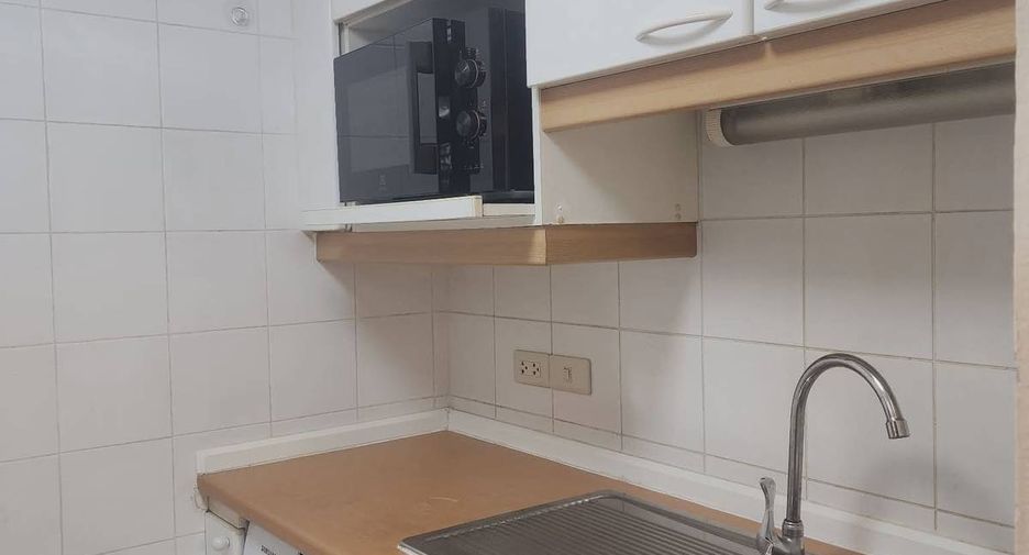 For rent and for sale 2 bedrooms condo in Pathum Wan, Bangkok