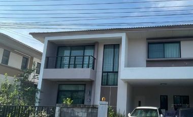 For sale 4 bedrooms house in Lat Krabang, Bangkok