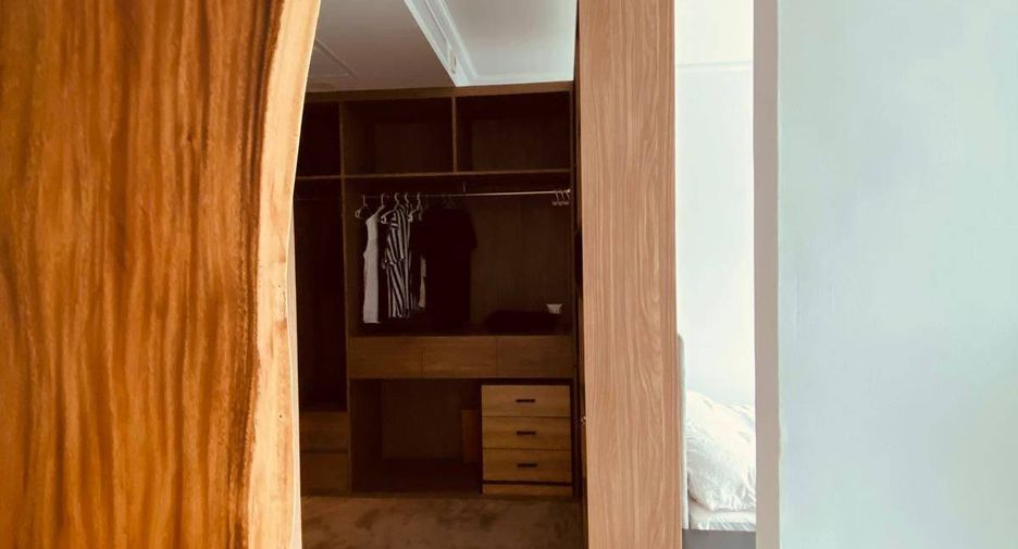 For rent and for sale 1 bed condo in Watthana, Bangkok