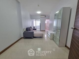 出售 1 卧室 公寓 在 Phasi Charoen, 曼谷