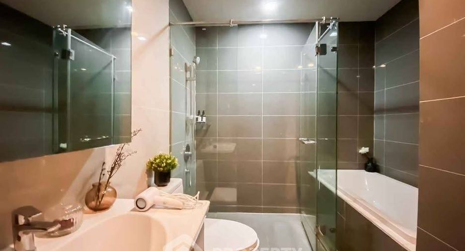 For sale 2 bedrooms condo in Watthana, Bangkok