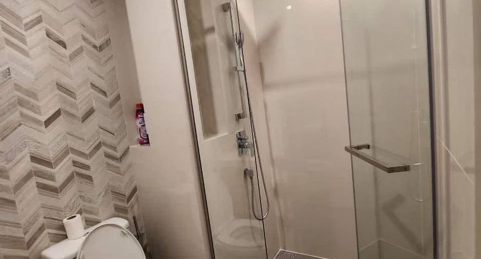 À louer et à vendre 1 chambre condo à Khlong Toei, Bangkok