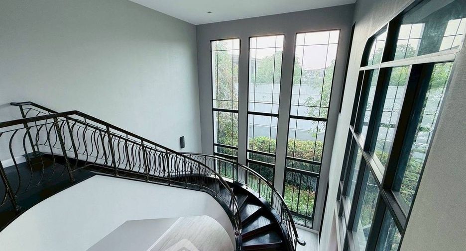 Casa en venta de 4 habitaciones en Saphan Sung, Bangkok