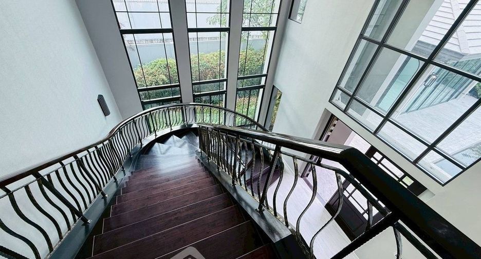 Casa en venta de 4 habitaciones en Saphan Sung, Bangkok