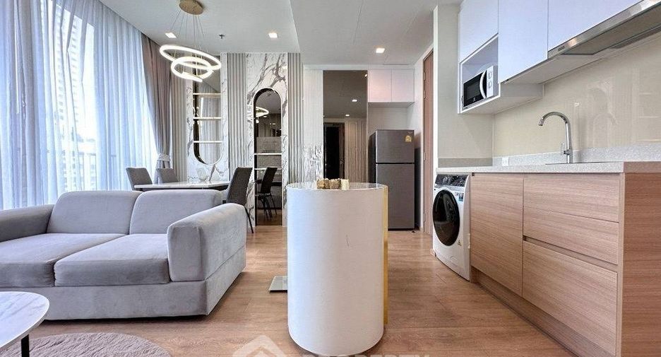 For sale 2 ベッドルーム condo in Khlong Toei, Bangkok