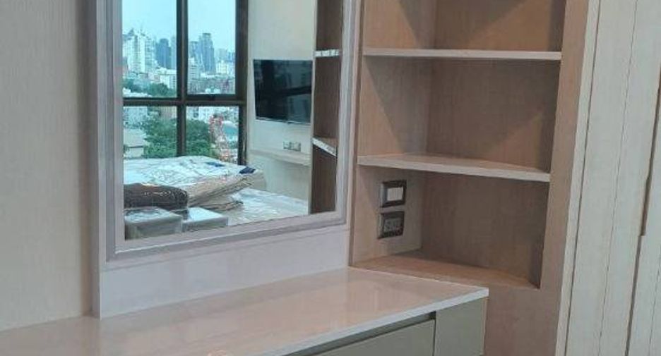 For sale 2 bedrooms condo in Watthana, Bangkok