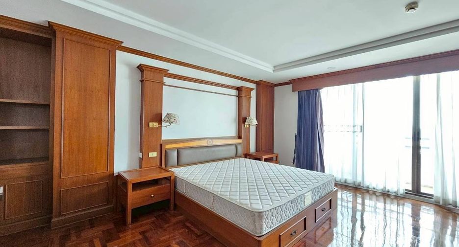 À louer 3 chambres condo à Khlong Toei, Bangkok