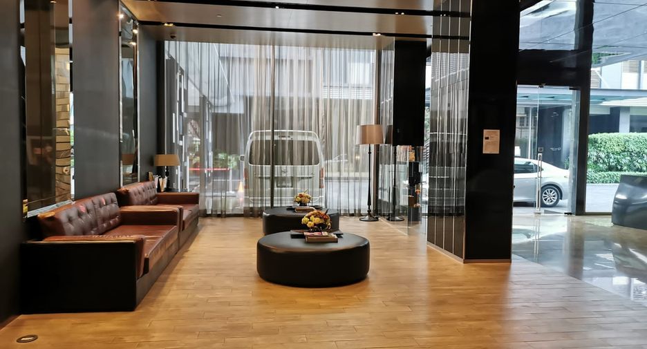 For rent 2 ベッドルーム condo in Watthana, Bangkok