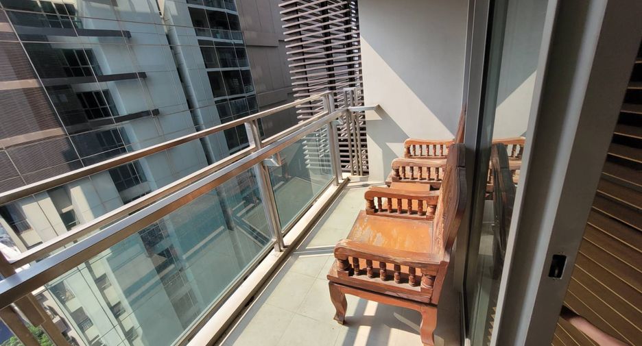 À louer 3 chambres condo à Khlong Toei, Bangkok