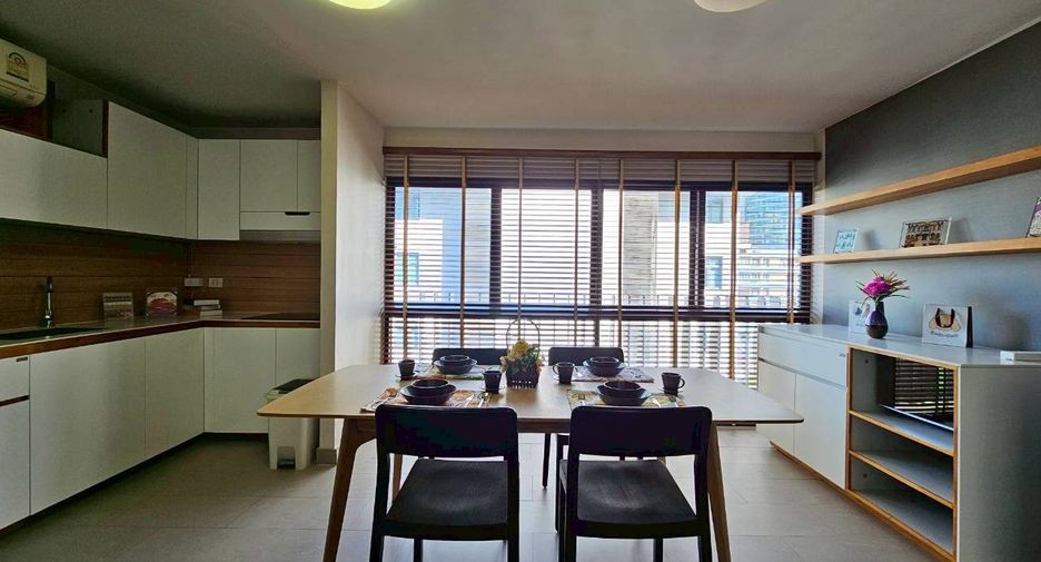 Condo en alquiler de 2 habitaciones en Khlong Toei, Bangkok