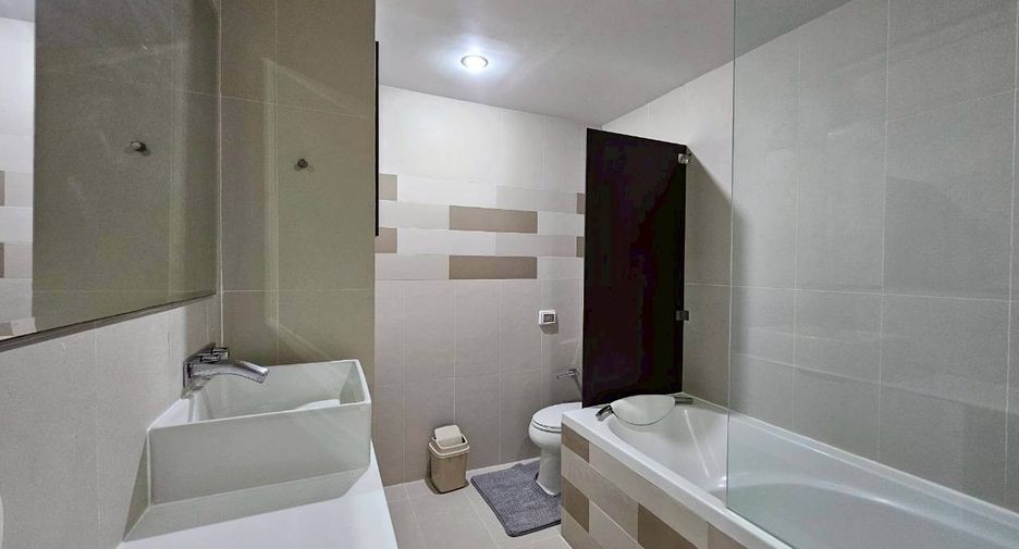 Condo en alquiler de 2 habitaciones en Khlong Toei, Bangkok