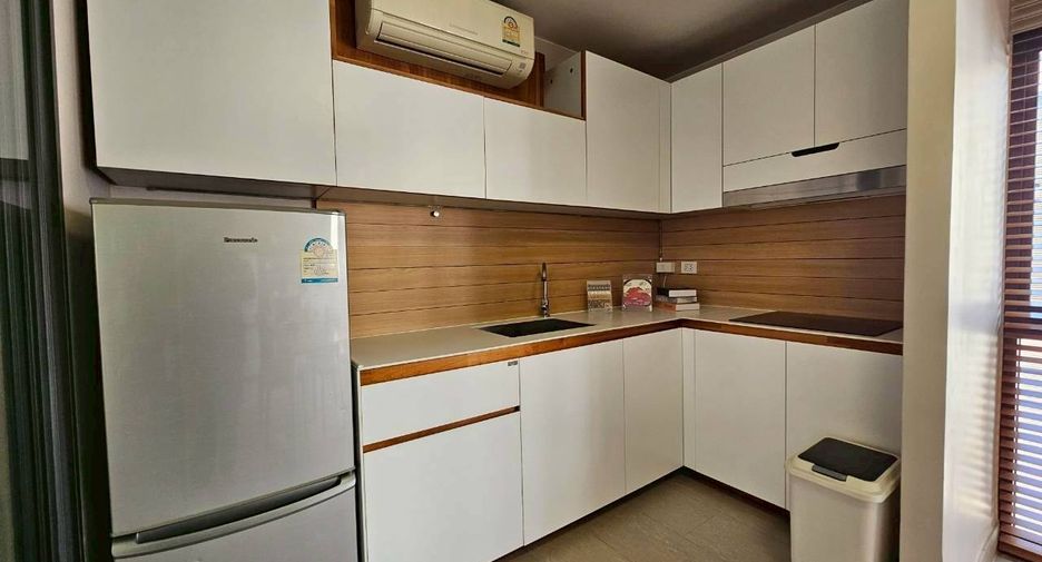 Condo en alquiler de 2 habitaciones en Khlong Toei, Bangkok