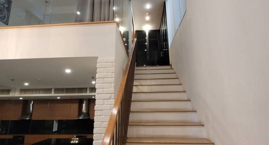 À louer et à vendre 1 chambre condo à Khlong Toei, Bangkok