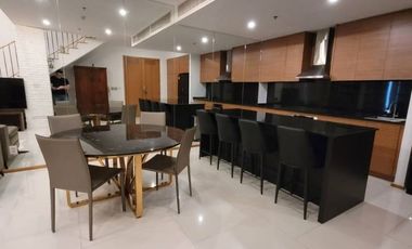 À louer et à vendre 1 chambre condo à Khlong Toei, Bangkok