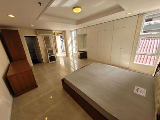 Wohnung zur Miete mit 3 Zimmer in Khlong Toei, Bangkok
