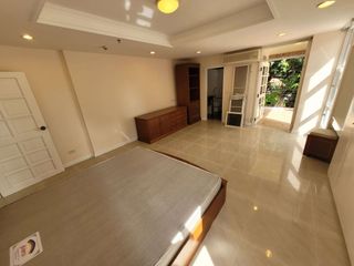 Wohnung zur Miete mit 3 Zimmer in Khlong Toei, Bangkok