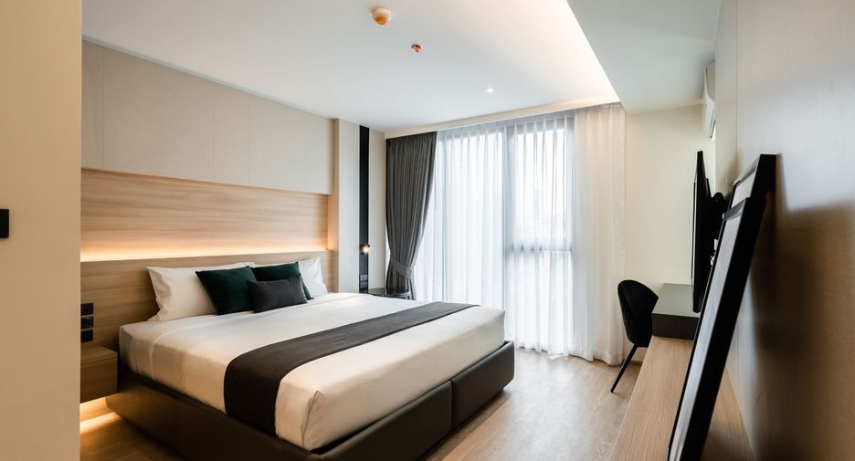 For rent 2 bedrooms apartment in Watthana, Bangkok