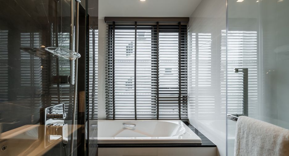 For rent 2 bedrooms apartment in Watthana, Bangkok