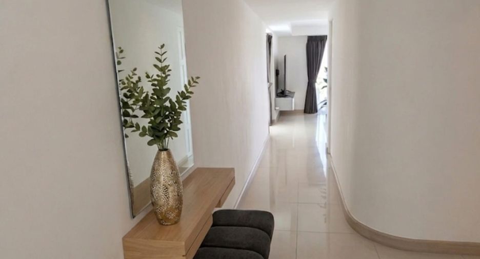 For sale 2 bedrooms condo in Mueang Phuket, Phuket