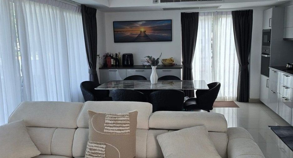 For sale 2 bedrooms condo in Mueang Phuket, Phuket