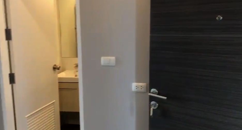 À vendre 1 chambre condo à Bang Sue, Bangkok