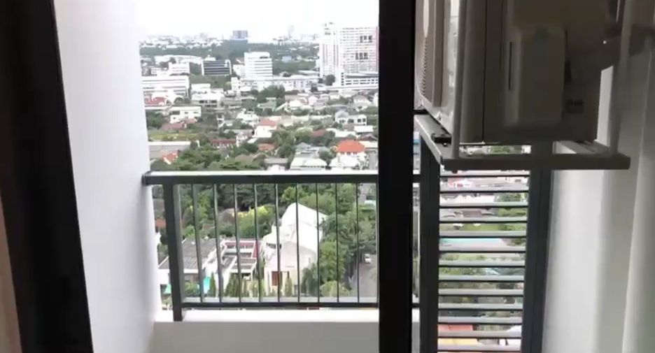 À vendre 1 chambre condo à Bang Sue, Bangkok