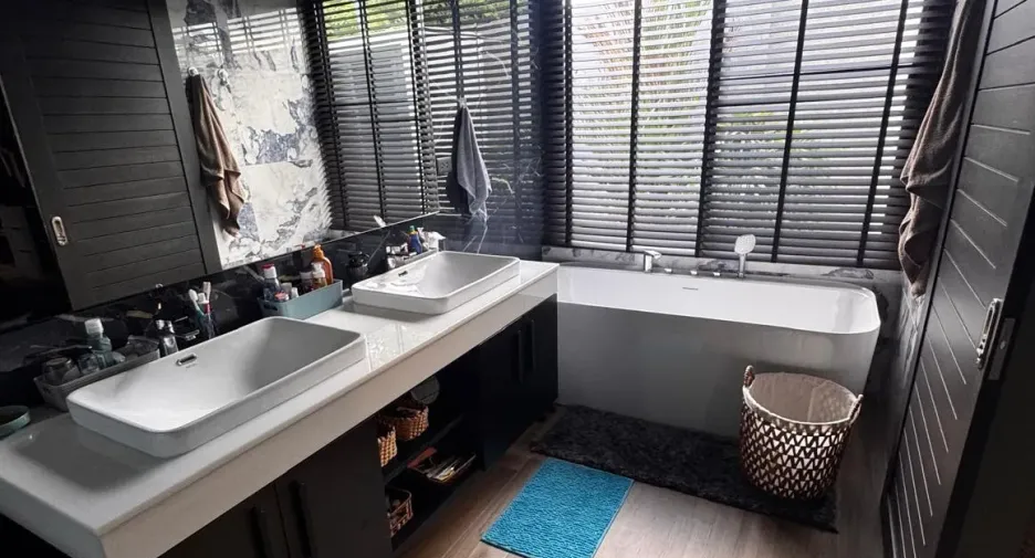 For sale 3 bedrooms villa in Mueang Phuket, Phuket