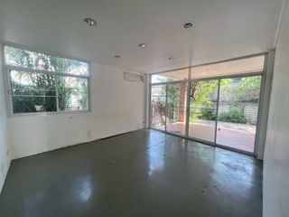 Haus zur Miete mit 4 Zimmer in Watthana, Bangkok